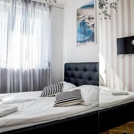 Sopot Holiday Rooms * סופוט
