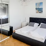 홈스테이 Sopot Holiday Rooms 소포트