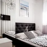 Sopot Holiday Rooms 홈스테이 *