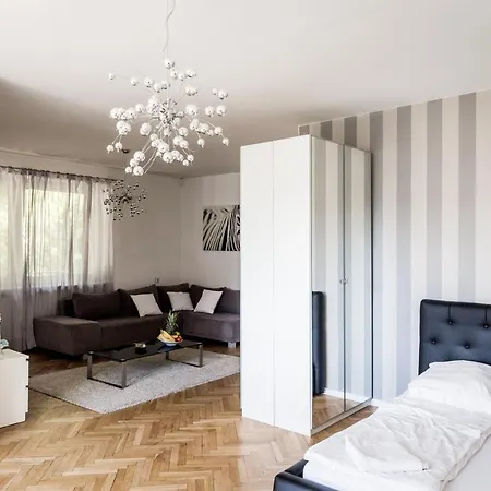 Sopot Holiday Rooms 民宿 *